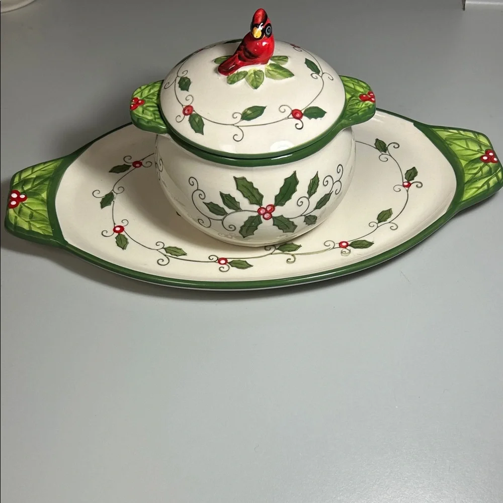 Temptations Ceramic Soup Bowl/Tureen w/ Cardinal Design Lid (up to 4 available)